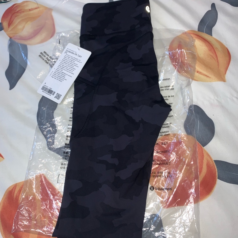 Lululemon leggings - Picture 3 of 4